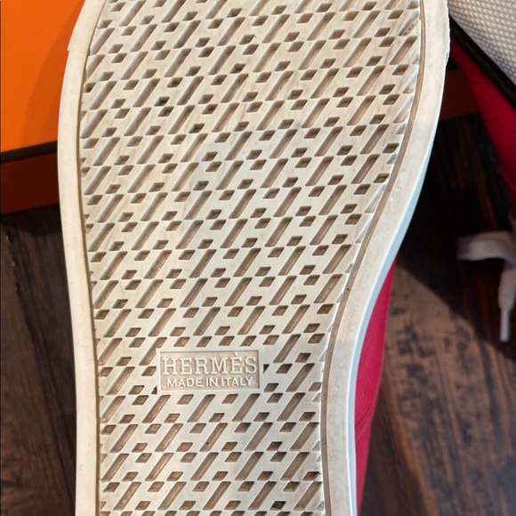 Authentic 🧡Rare🧡 Hermès Sneakers - Picture 9 of 16